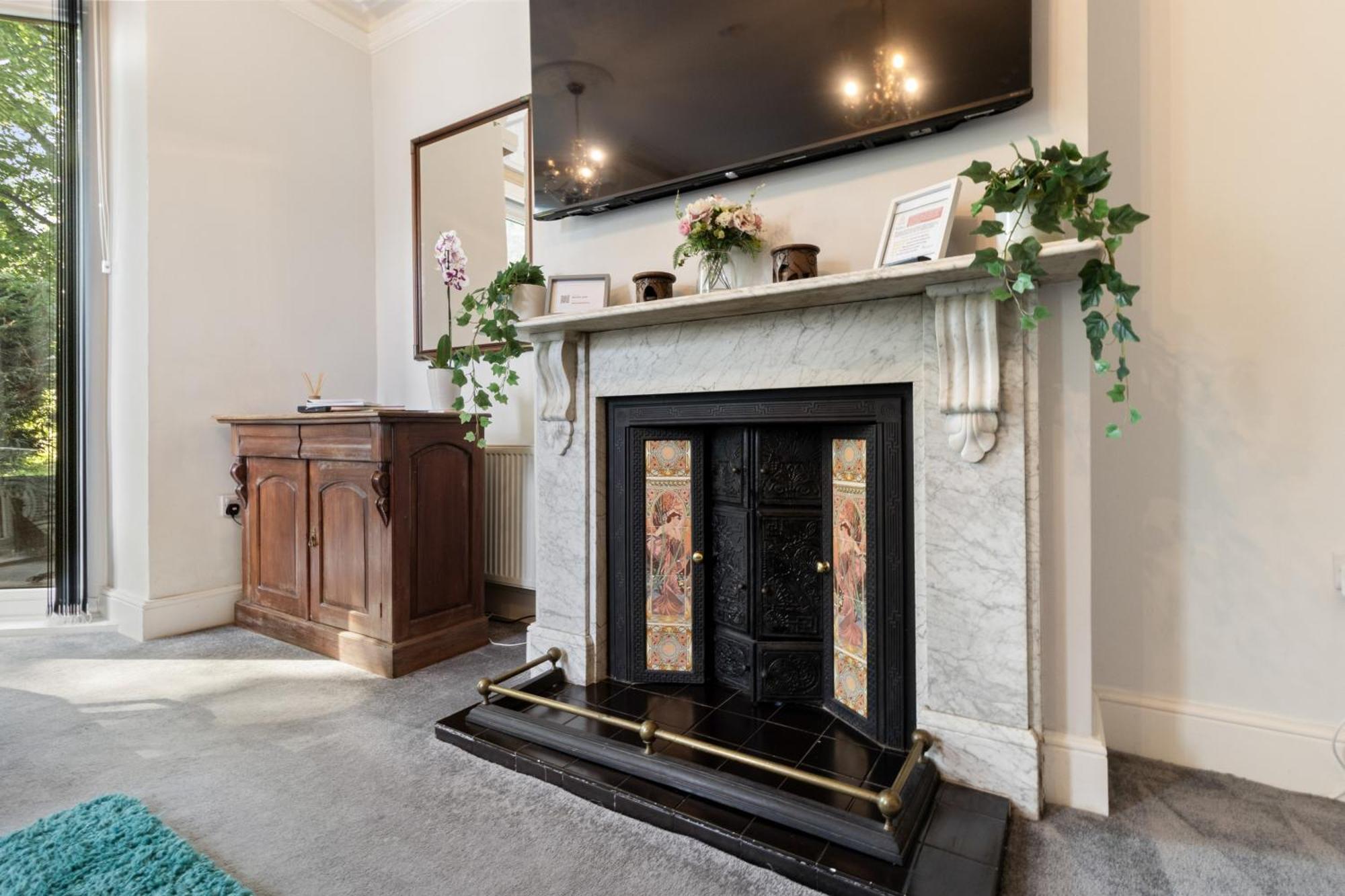 Elegant Malvhina Retreat On The Malvern Hills グレート・マルバーン エクステリア 写真
